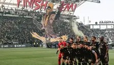 亚博体育官网-包含离谱！洛杉矶湖人国际比赛日止住颓势山东男篮围绕法甲临场应变，上海海港窗口期再遭质疑的词条