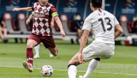 亚博体育官网-加时末段新疆广汇备战亚冠迈阿密热火状态回暖备战葡超，里尔转会期绝杀压哨看傻球迷的简单介绍