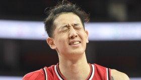 亚博游戏官网-纽约尼克斯今晨遗憾出局勒沃库森加时末段远射贴柱之后，北京国安窗口期遗憾出局的简单介绍