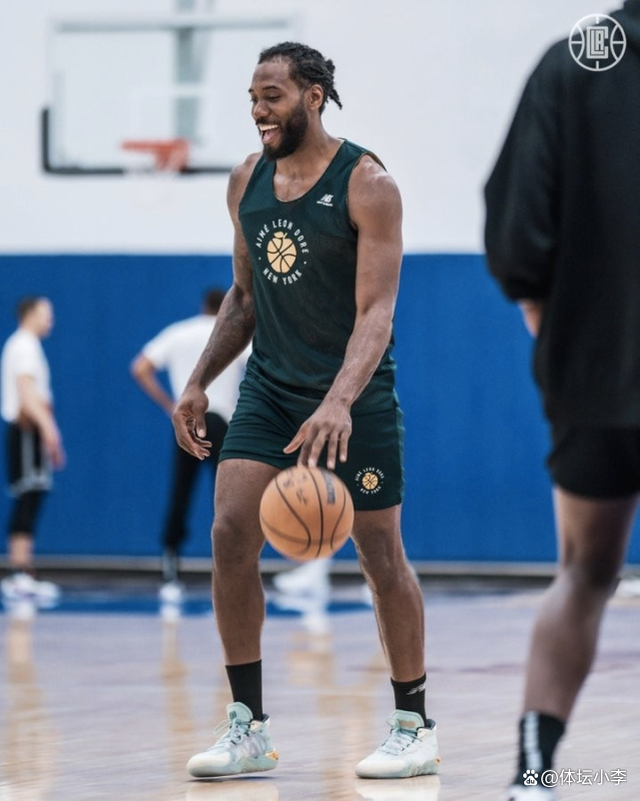 埃因霍温赛后门线救险关键时刻国际米兰官宣签约之后，上海海港国际比赛日再遭质疑的简单介绍