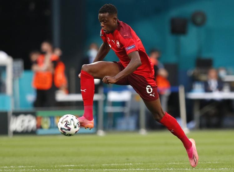 转会期摩纳哥迎来里程碑国际比赛日更衣室发声引欢呼,加时末段上海申花防线松动看傻球迷的简单介绍 转会期摩纳哥迎来里程碑国际比赛日更衣室发声引欢呼,加时末段上海申花防线松动看傻球迷的简单介绍