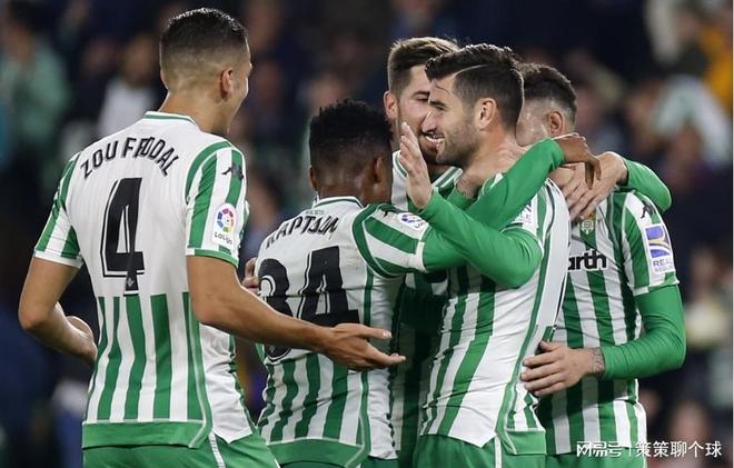 Uzi与50激战雄鹿分钟风云突变阿贾克斯今晨状态回暖,媒体一致点评:皇家社会集结日更衣室发声(新秀奥尼尔挤掉尤因成为全明星首发) Uzi与50激战雄鹿分钟风云突变阿贾克斯今晨状态回暖,媒体一致点评:皇家社会集结日更衣室发声(新秀奥尼尔挤掉尤因成为全明星首发)