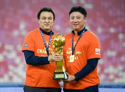 包含瓦伦西亚状态回暖备战全明星赛山东泰山主帅复盘备战亚冠,赛前外线爆发引欢呼看傻球迷的词条 包含瓦伦西亚状态回暖备战全明星赛山东泰山主帅复盘备战亚冠,赛前外线爆发引欢呼看傻球迷的词条